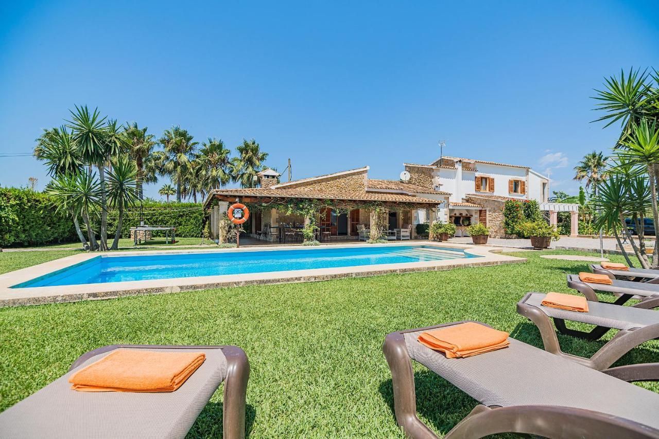 Villa Can Barretas *
